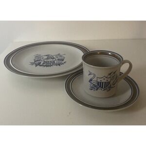 Salem Stoneware Georgetown American Eagle and Shield Dinner Plate Cup Saucer